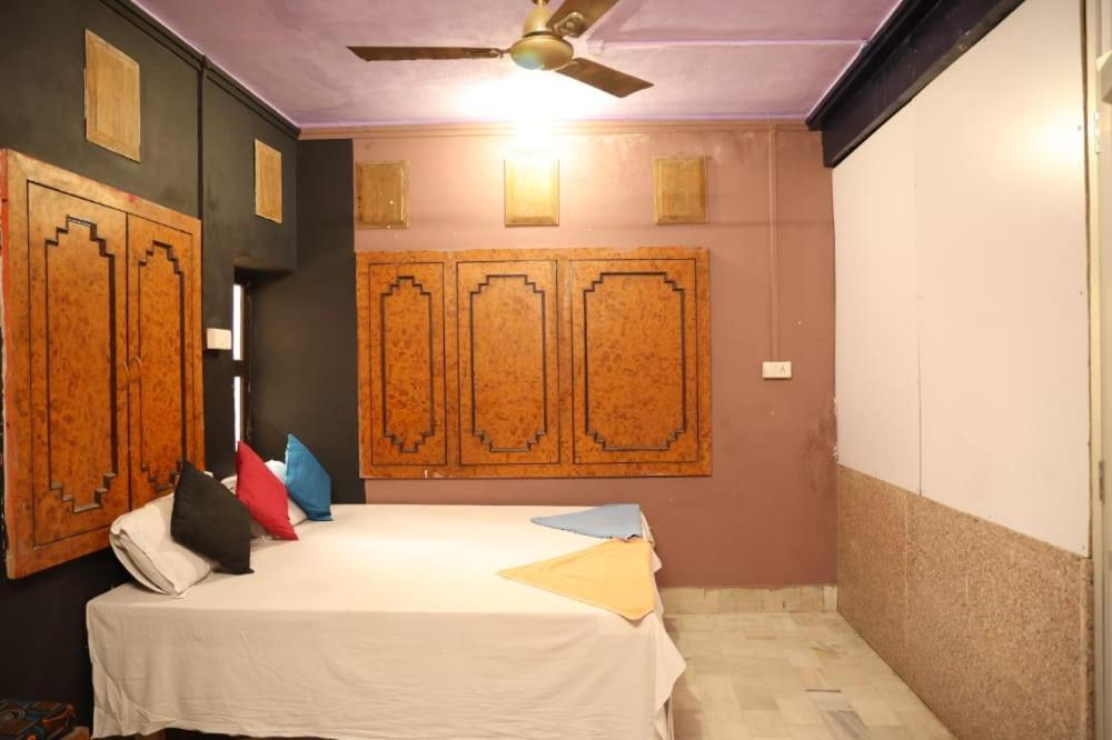 Хостел Santkripa Backpackers 400 Mtr From Railway Station Джодхпур Екстер'єр фото
