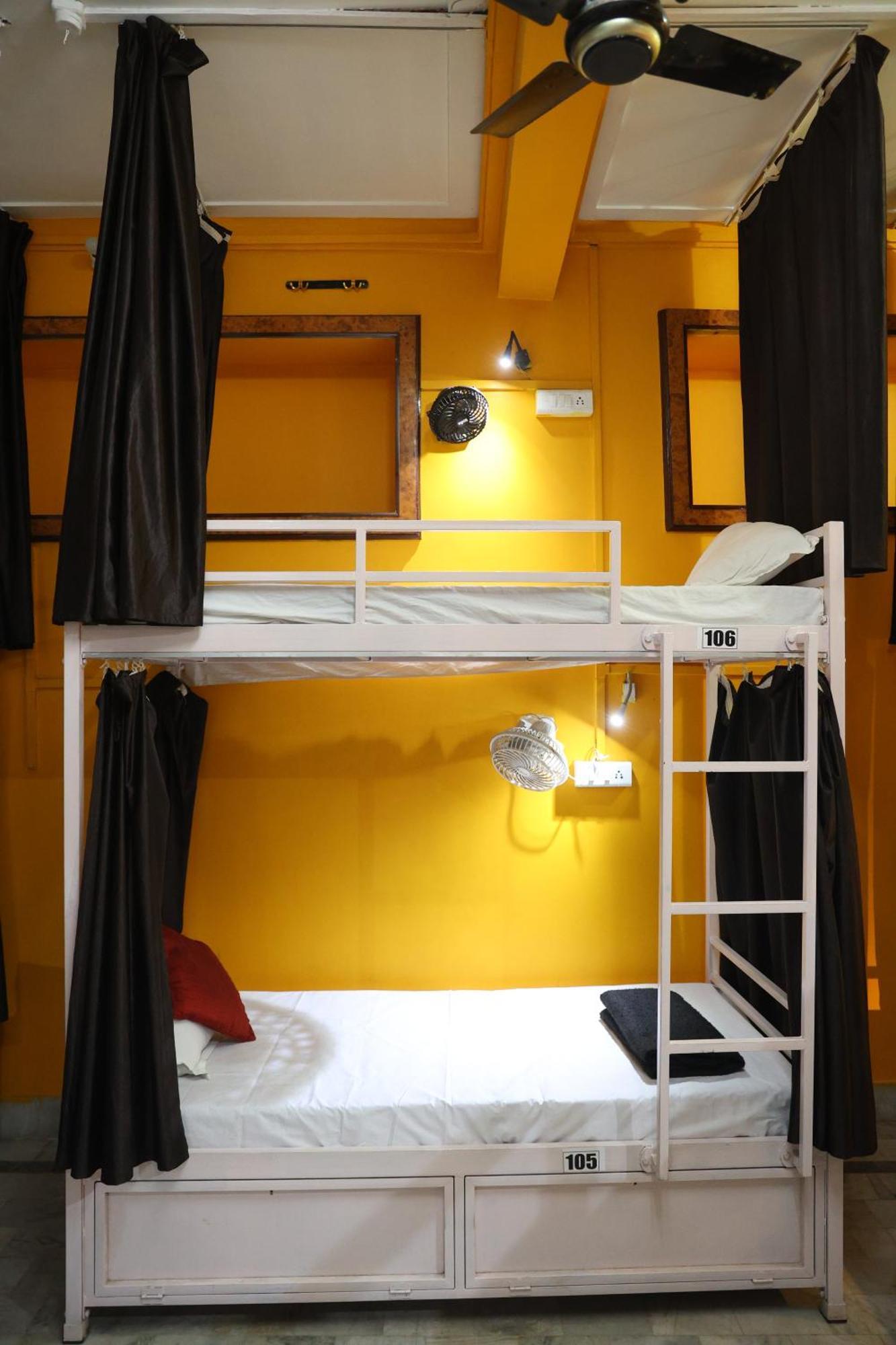 Хостел Santkripa Backpackers 400 Mtr From Railway Station Джодхпур Екстер'єр фото